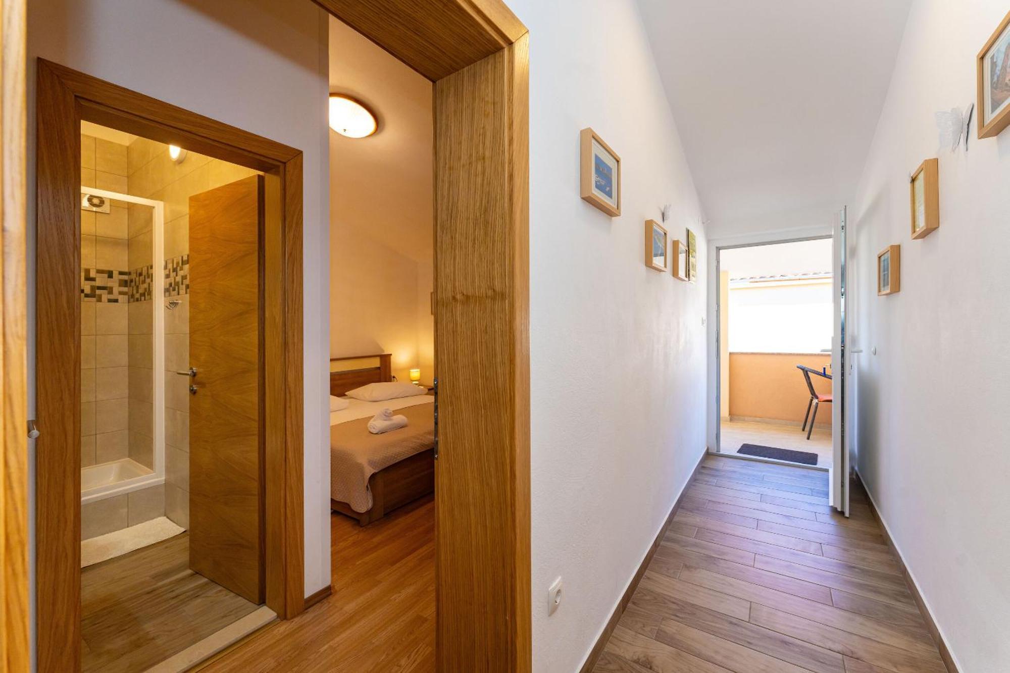 Apartments Nadica - Free Parking ニン エクステリア 写真