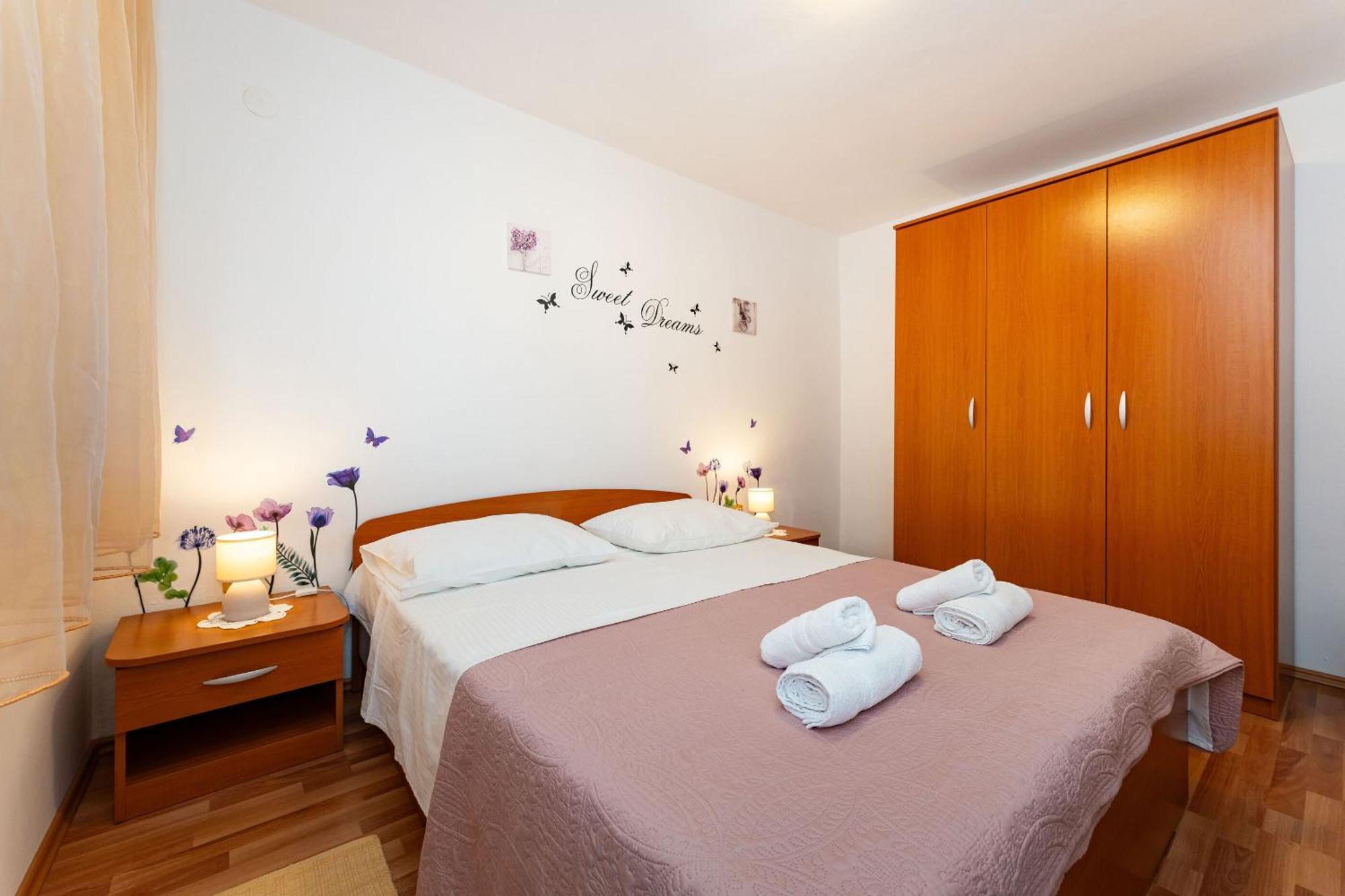 Apartments Nadica - Free Parking ニン エクステリア 写真